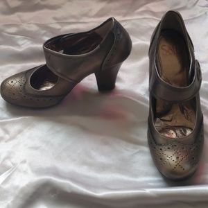 COPY - Size 8 söfft mary jane style heel